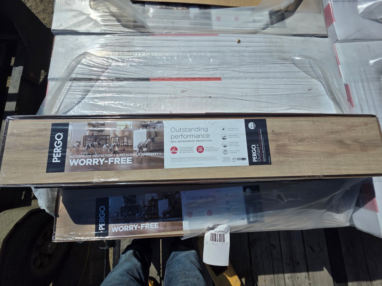 Pergo Outlast+ Laminate - Farrah Oak photo 2